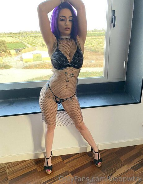 kleopwtrx onlyfans nude pictures