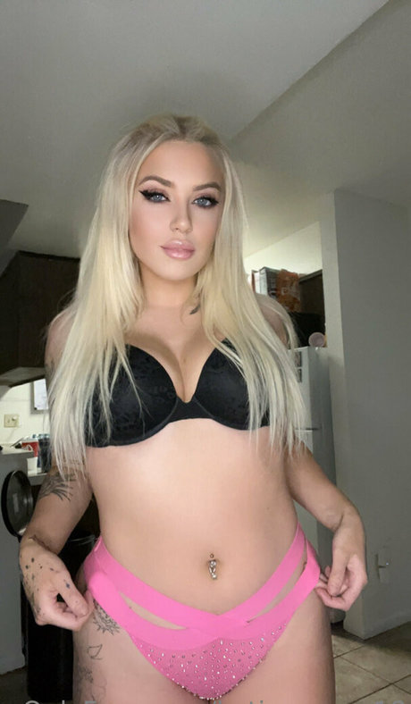 lesbian feet onlyfans perfect render