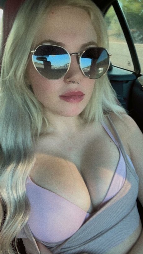 Innocent princess onlyfans lesk