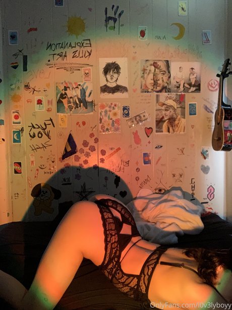 l0v3lyboyy onlyfans naked leaked
