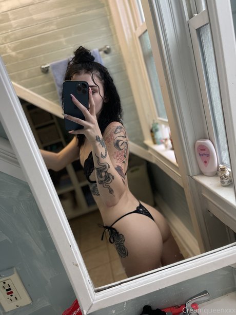 CreamQueen onlyfans images