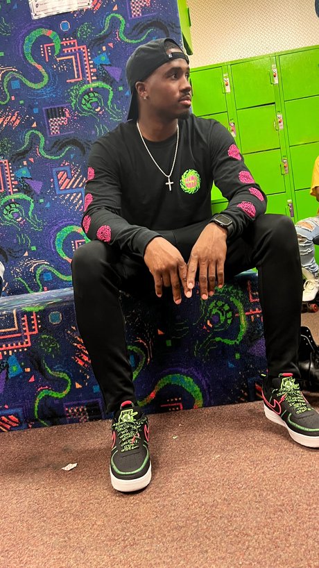 Trey Schlongz_ onlyfans boobs