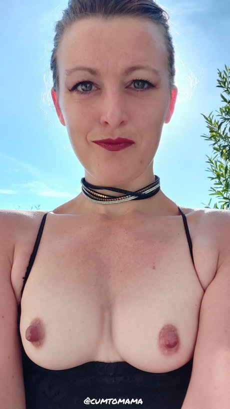 cumtomama onlyfans nudes