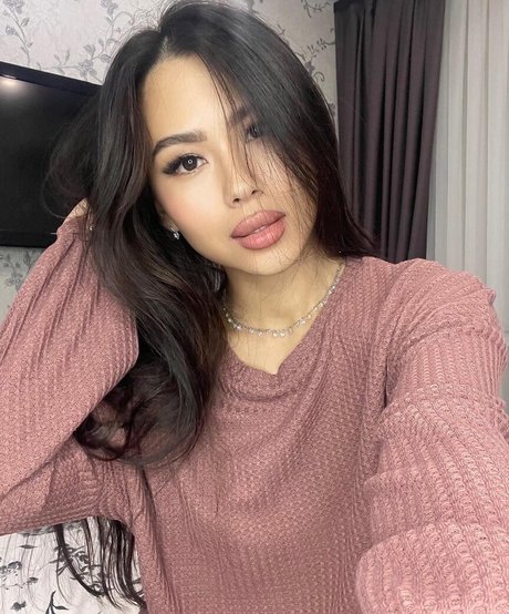 sweet lina lee onlyfans hot