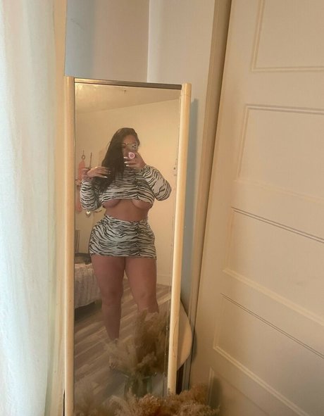 MiMiko Divine onlyfans sex