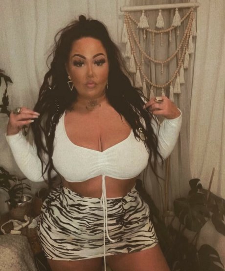 MiMiko Divine naked leaked onlyfans