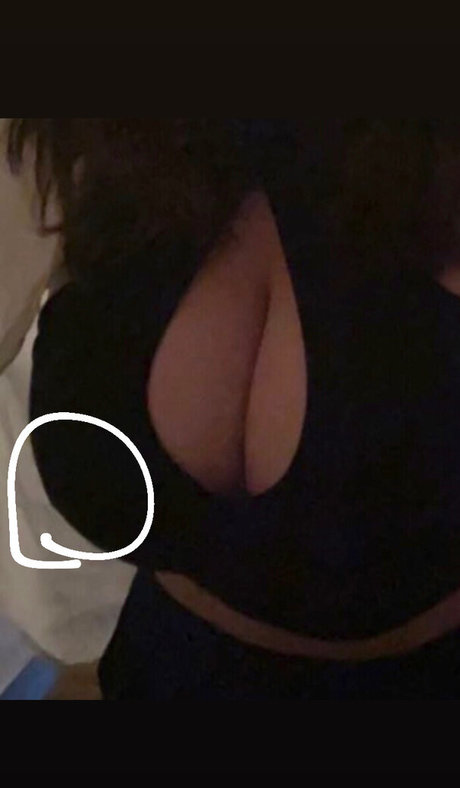 Sara B onlyfans nsfw