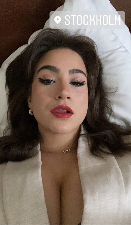 Sara B only fans pictures