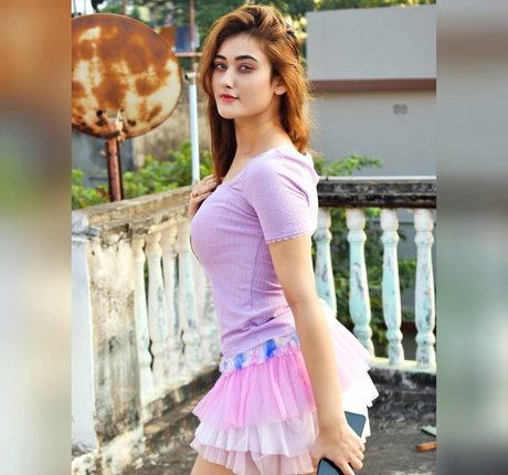 Nidhi Maheshwari strip onlyfans