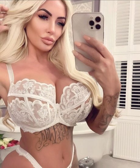 Debbie Clarkson nudes onlyfans