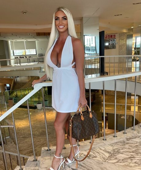 Debbie Clarkson onlyfans nude