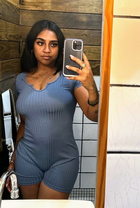 Nita Amari onlyfans nude photos