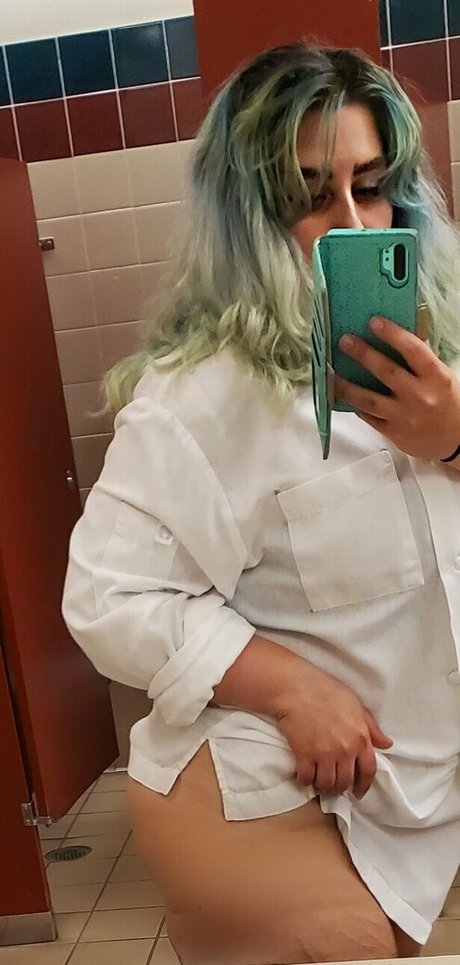 avalei free onlyfans sexy