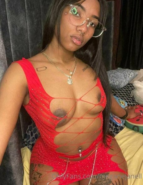 leonorbr29 onlyfans model