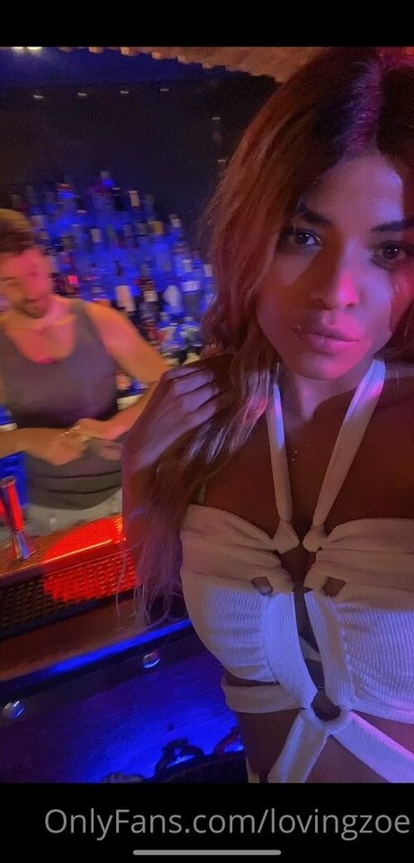 lovingzoe onlyfans naked pics