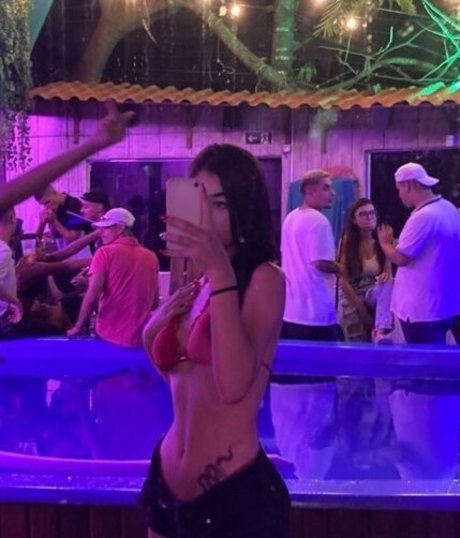 Beatriz Borelli onlyfans leak