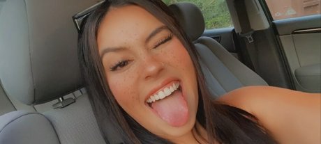 Larissa Cambusano onlyfans xxx