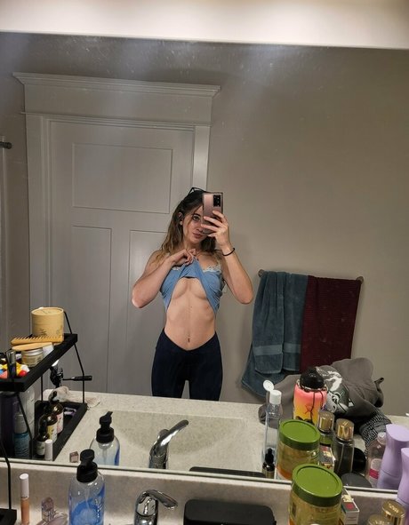 thick solo onlyfans pornographic photo