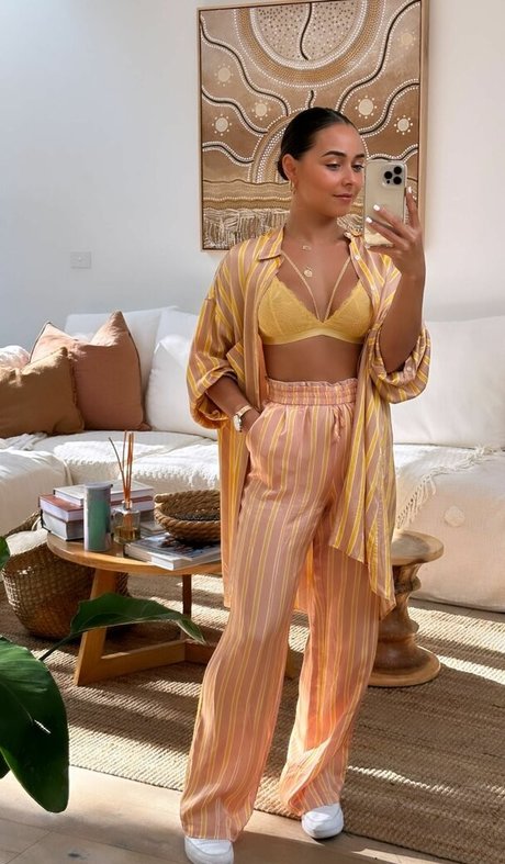 Brooke Blurton onlyfans leak new