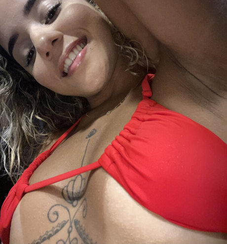 Carolina Missbella_ is on onlyfans