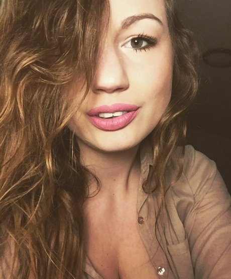 fuzyfruzsina leaked onlyfans sex