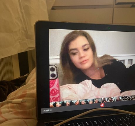 Molly Georgia Leach onlyfans leaks free