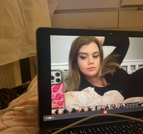 Molly Georgia Leach only fans leak