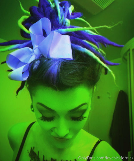 lovesickfordick porn onlyfans