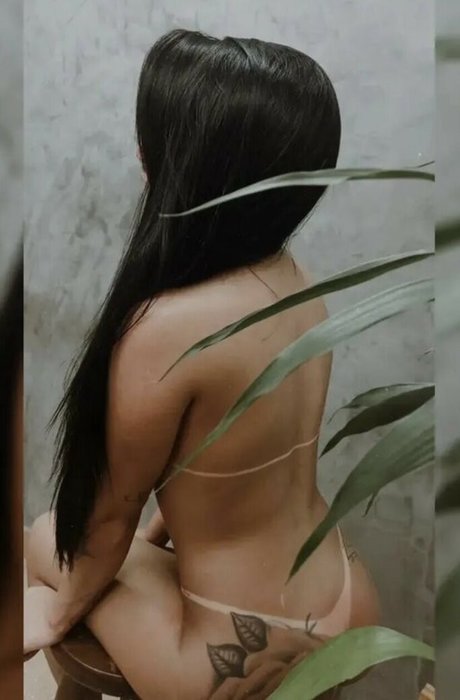 Mila Valentin only fans content