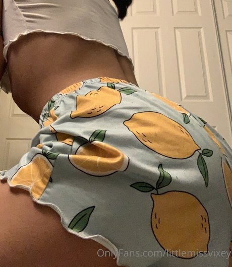 littlemissvixey onlyfans nudes leaked