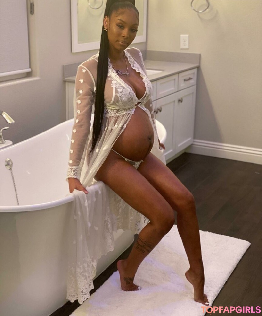 royalty24kt nude leak onlyfans