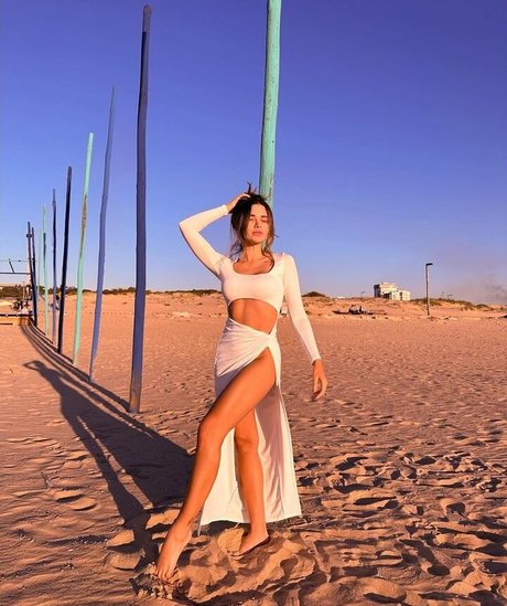 Bruna Gomes only fans pics