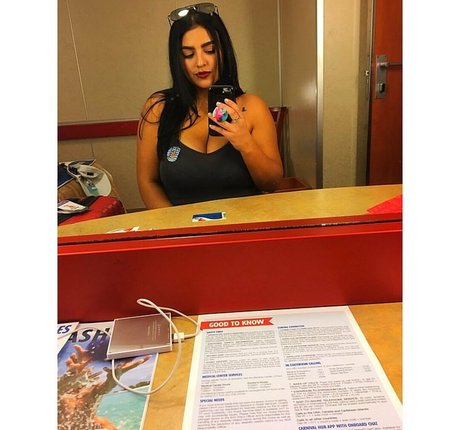 Charlotte Godoy onlyfans leaked pictures