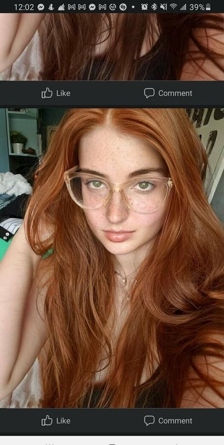 Dumbeddowndinosaur onlyfans topless