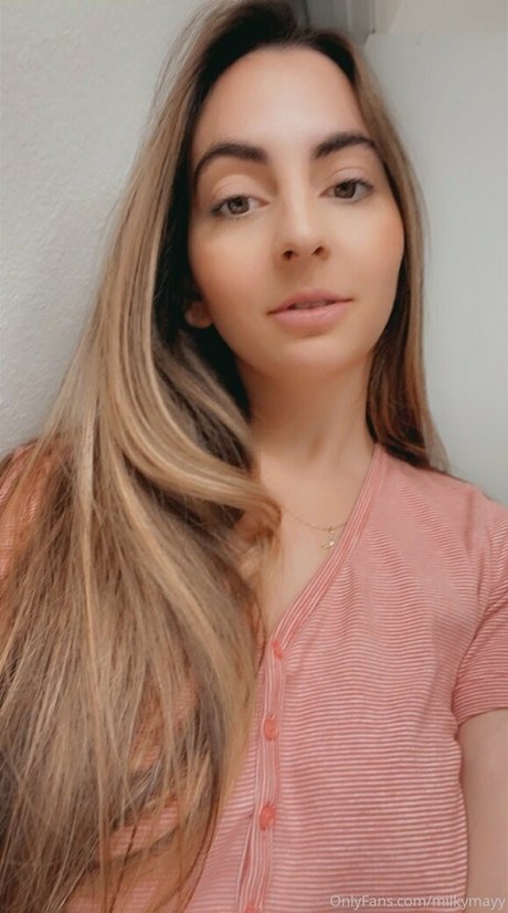 milky may Profile pic