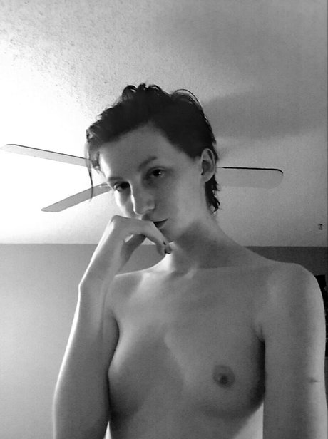 slutpuppymilo nude onlyfans leaks