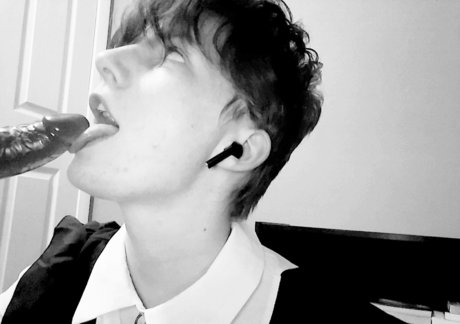 slutpuppymilo nude onlyfans leaked