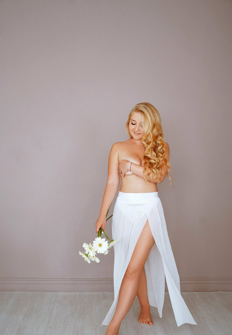 flexible teen onlyfans nudes self-portrait