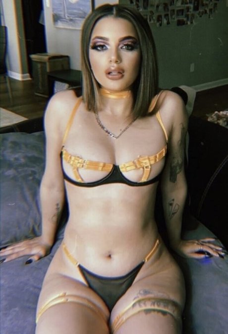 krystaleeliz leaked only fans