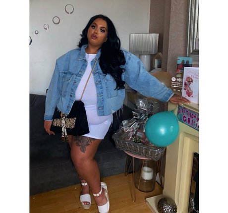 meg bxxx onlyfans naked