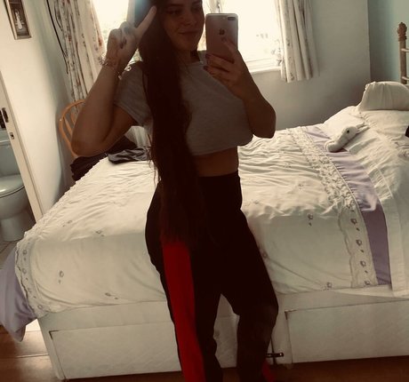 Kirsty Brittain nude leak onlyfans