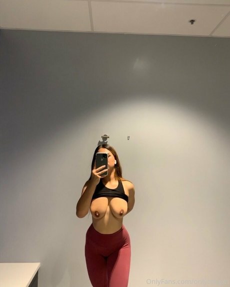 onlycotaari onlyfans post