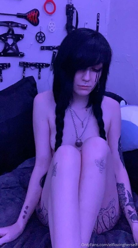 elflovingherself nude onlyfans pics