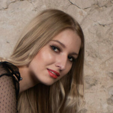 Polina Leybzon desnuda onlyfans