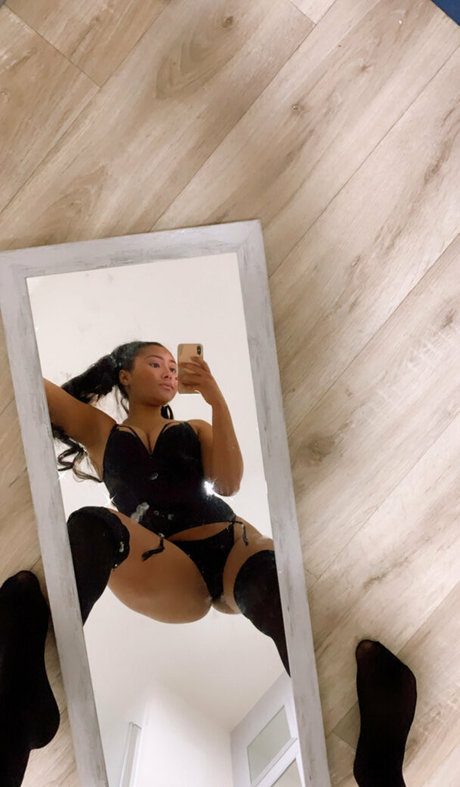 coco cooper onlyfans naked pics