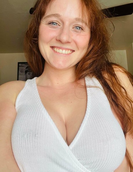 Cosmonaughtie onlyfans naked leaked