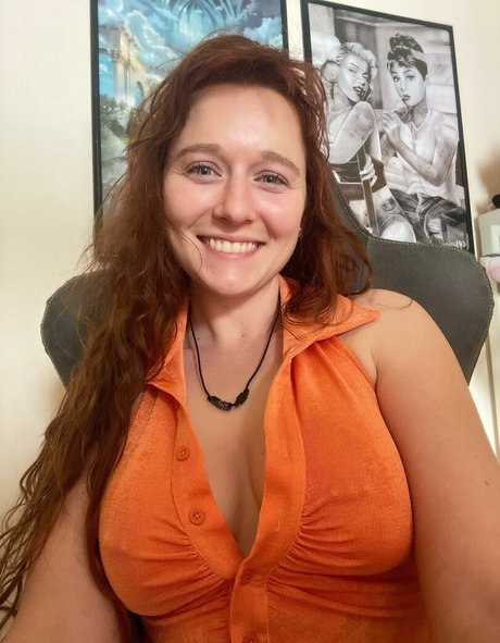 Cosmonaughtie naked onlyfans leak