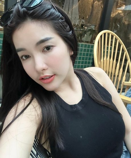 Kunthada Baifern desnuda onlyfans