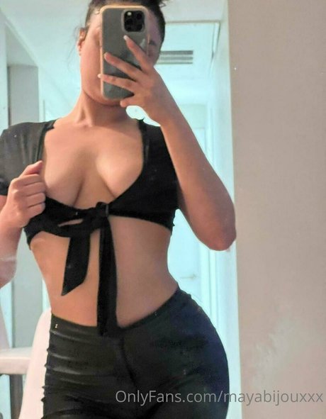 mayabijouxxx leaked onlyfans.