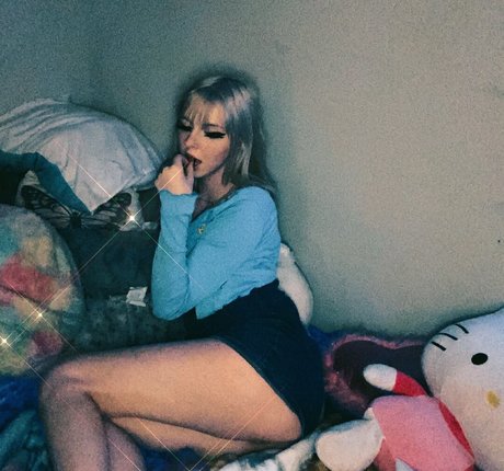 clazzychloe porn onlyfans